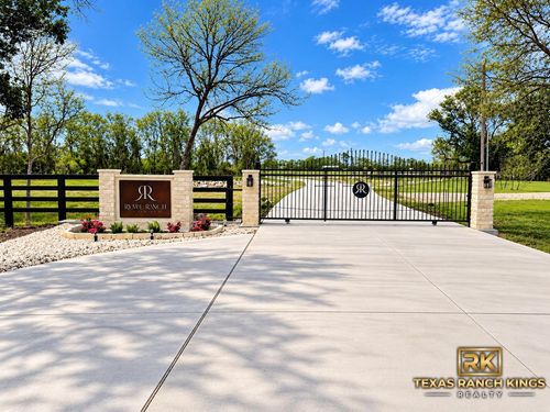 1915 Rymal Rd, Alvin, TX, 77511-1911 | Card Image