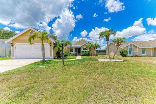3543 65th Avenue Cir E, Sarasota, FL, 34243-4117 | Card Image