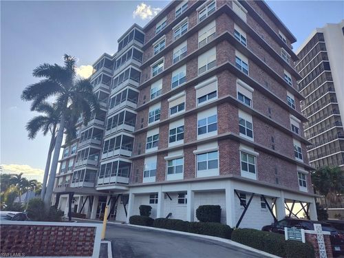 apt-203-2350 W 1st St, FORT MYERS, FL, 33901-3323 | Card Image