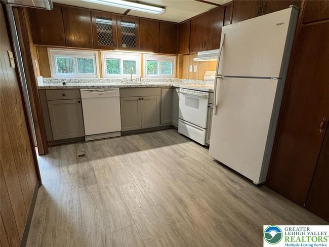 Kitchen | Image 9