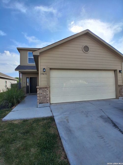14651 Stirrup Trce, Elmendorf, TX, 78112-0476 | Card Image