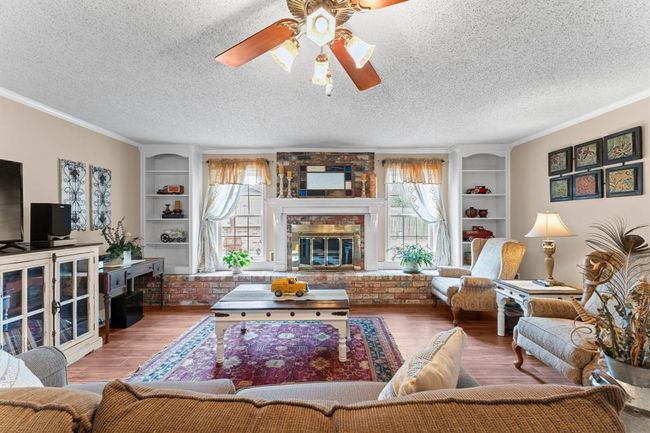 Plenty of space for your furniture and large windows bringing in natural light. | Image 5