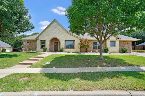 2020 Maplewood Dr, Weatherford, TX, 76087-3809 | Card Image