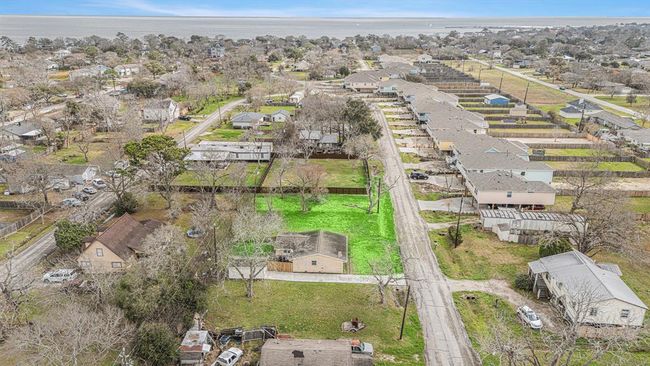 402 Bay Oaks Dr, Home with 0 bedrooms, 0 bathrooms and null parking in La Porte TX | Image 11