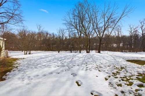 413 Newton Dr, Lake Orion, MI, 48362-3342 | Card Image