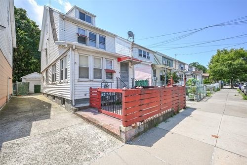 156 65th Ave, Flushing, NY, 11367-1231 | Card Image