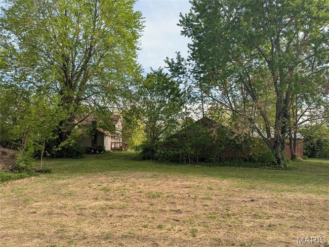 8777 State Route 162, House other with 2 bedrooms, 1 bathrooms and null parking in Troy IL | Image 33