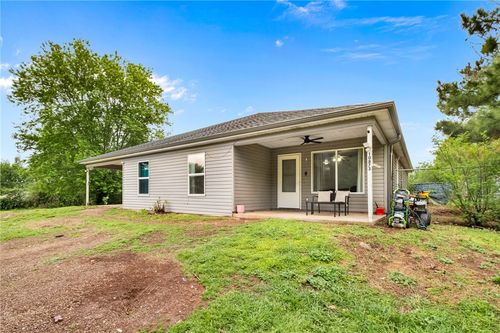 10871 Brady Rd, Prairie Grove, AR, 72753-9137 | Card Image