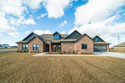 5891 E 142nd Street, House other with 4 bedrooms, 2 bathrooms and null parking in Collinsville OK | Image 3