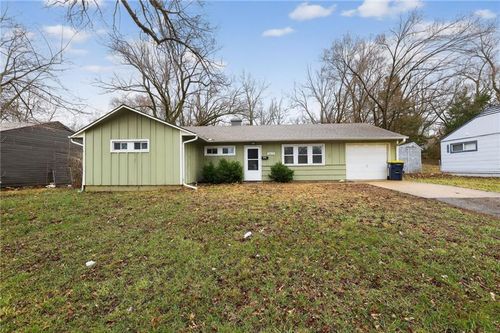 8615 E 114th St, Kansas City, MO, 64134-3665 | Card Image