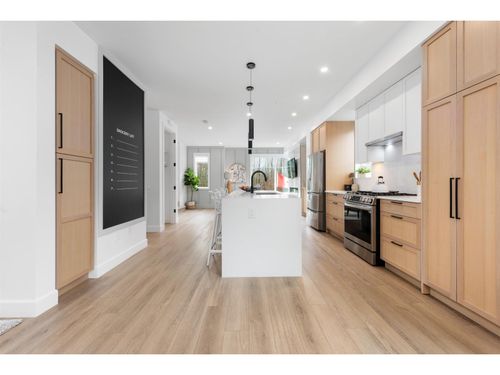 55-20763 76 Avenue, Langley, BC, V2Y3N8 | Card Image