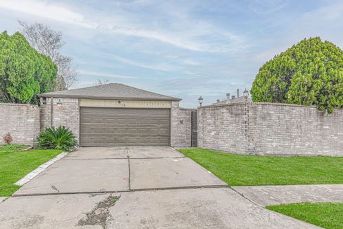 16126 New Field Dr, Houston, TX, 77082-2823 | Card Image