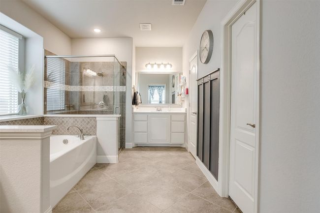458 Mesquite Grove Rd, House other with 4 bedrooms, 4 bathrooms and null parking in Midlothian TX | Image 15