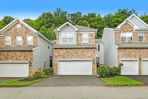 271 Woodlands Dr, Tuxedo Park, NY, 10987-4819 | Card Image