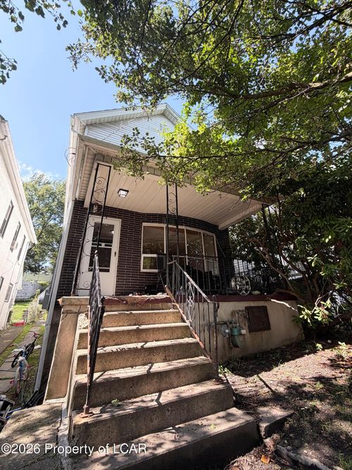 1-537 N Rebecca Ave, Scranton, PA, 18504-1831 | Card Image