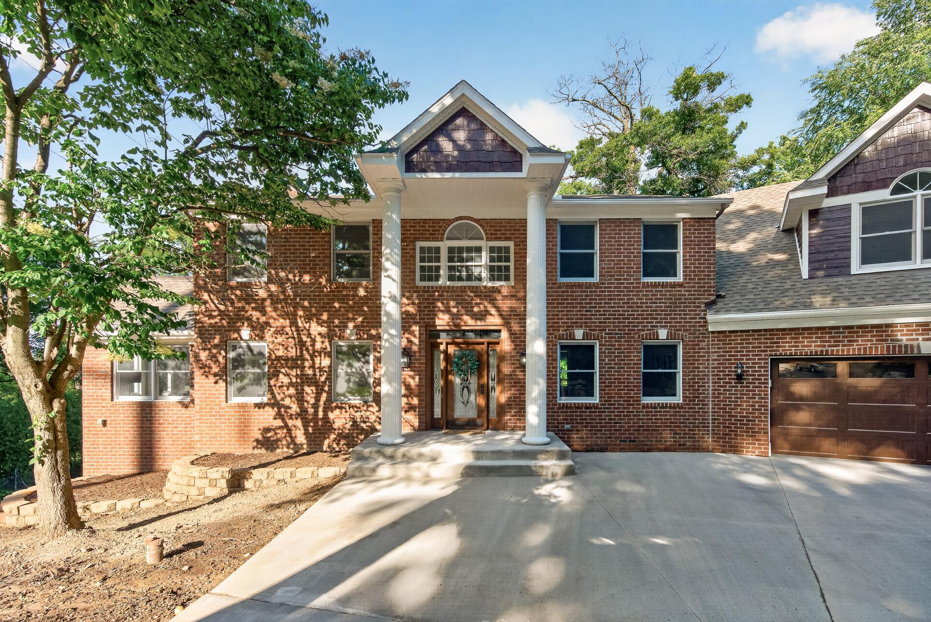 Residential in Sunfish Lake 4