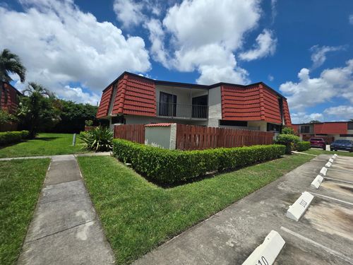 3776 Victoria Dr, West Palm Beach, FL, 33406-4941 | Card Image