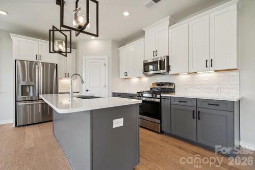 18427 Cove Landing Rd, Charlotte, NC, 28278 | Card Image