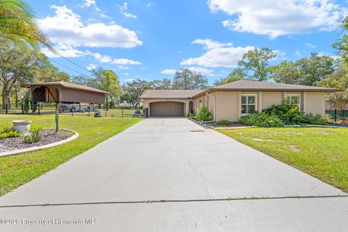11238 Kodiak Wren Rd, Weeki Wachee, FL, 34614-3101 | Card Image