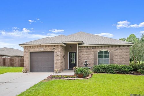 42214 N City Park Dr, Sorrento, LA, 70778-3440 | Card Image