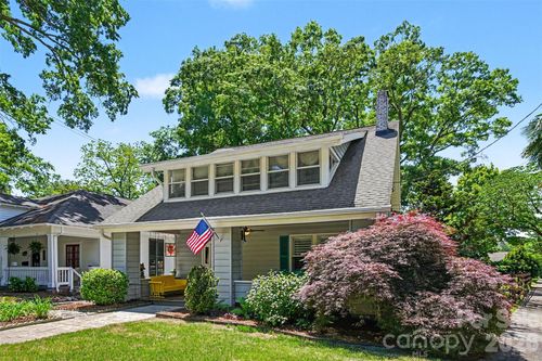 415 W 5th Ave, Gastonia, NC, 28052-4027 | Card Image