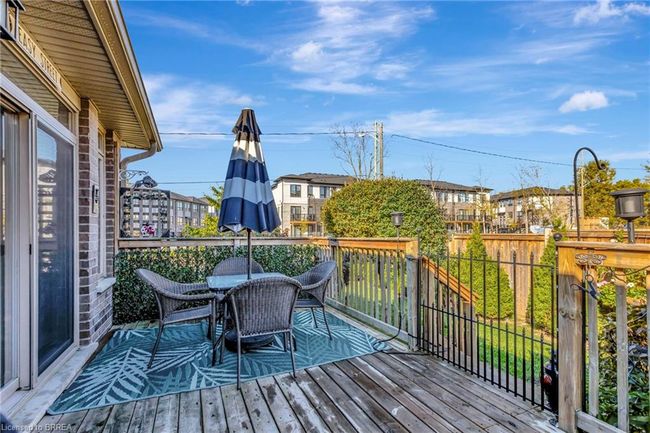 1 - 41 Garden Ave, Townhouse with 4 bedrooms, 3 bathrooms and 3 parking in Brantford ON | Image 20