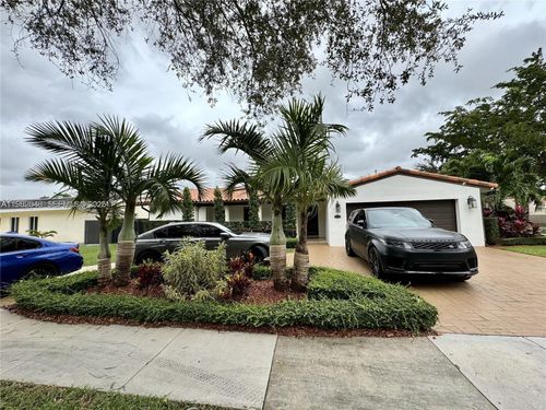 15101 Garvock Pl, Miami Lakes, FL, 33016-1422 | Card Image