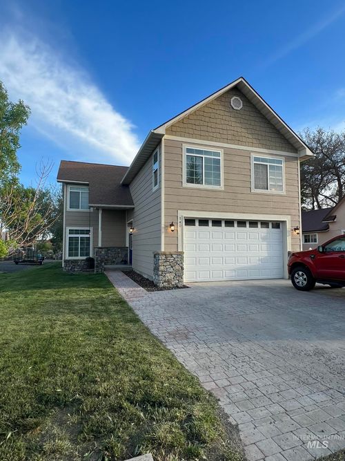 140 W Valley Rd, Hagerman, ID, 83332-5003 | Card Image