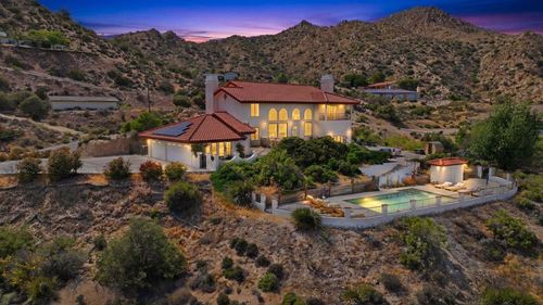 53806 Ridge Rd, Yucca Valley, CA, 92284-2380 | Card Image