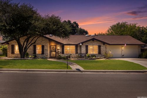 626 Sunhaven Dr, Windcrest, TX, 78239-2541 | Card Image