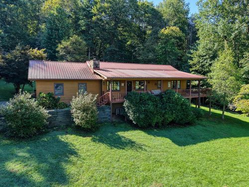652 Pleasant Valley Ln, Blairsville, GA, 30512-6269 | Card Image