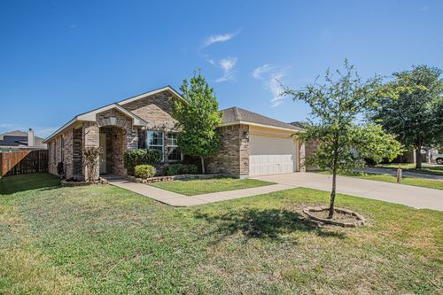 5804 Mirror Ridge Dr, Fort Worth, TX, 76179-7225 | Card Image
