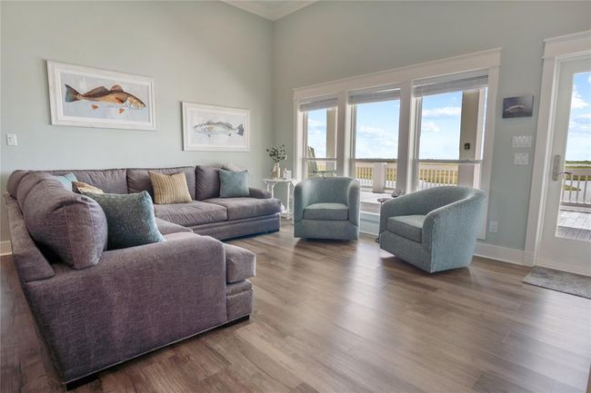 1301 Lagoon Dr, House other with 3 bedrooms, 2 bathrooms and 1 parking in Crystal Beach TX | Image 13