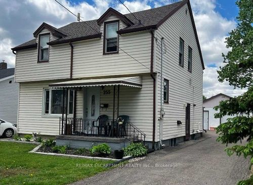 1-255 Wallace Ave S, Welland, ON, L3B1R7 | Card Image