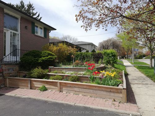 main-floor-117 Lynnbrook Dr, Scarborough, ON, M1H2M9 | Card Image