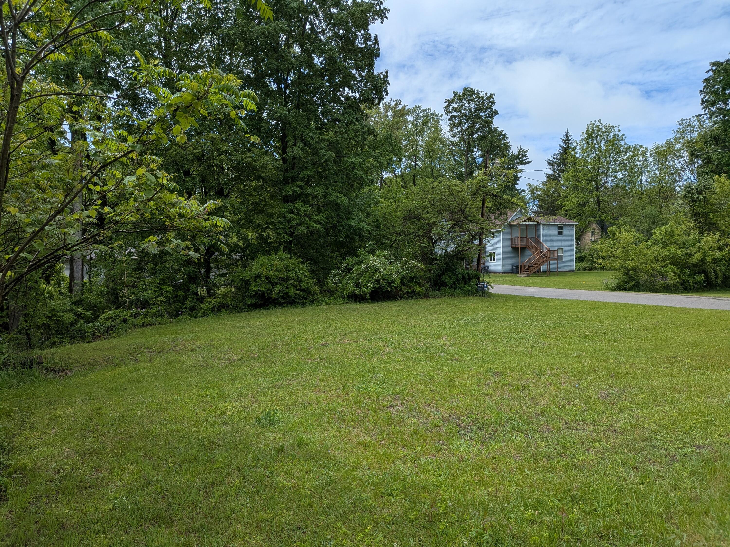 Land in Bangor 4
