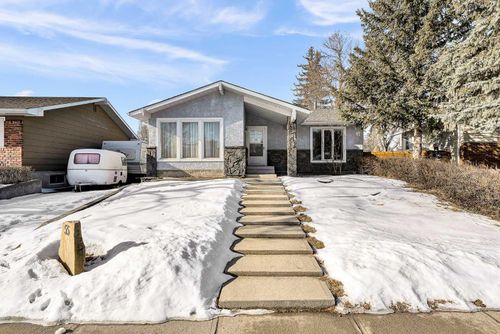55 Midlake Pl Se, Calgary, AB, T2X1J2 | Card Image