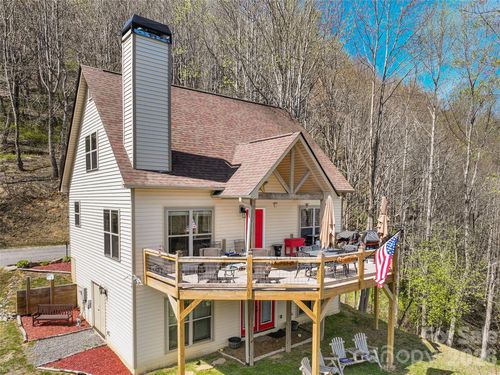 4823 Max Patch Rd, Clyde, NC, 28721-9165 | Card Image