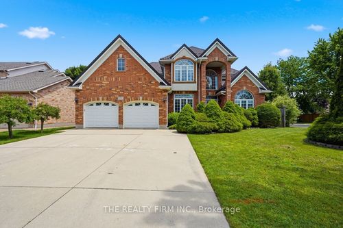 55 Farmhouse Rd, London, ON, N5Y5M4 | Card Image