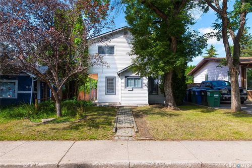 1017 J Avenue N, Saskatoon, SK, S7L2L3 | Card Image