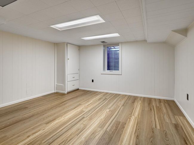 14 - Bedroom.jpg | Image 14