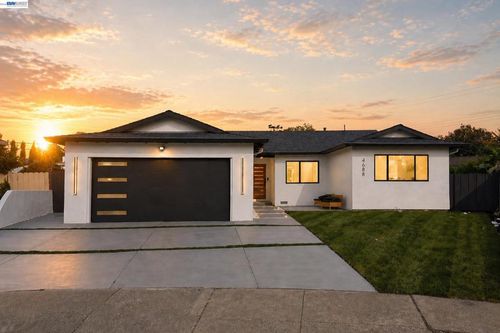 4688 Wildwood Park Ct, Fremont, CA, 94538-4044 | Card Image