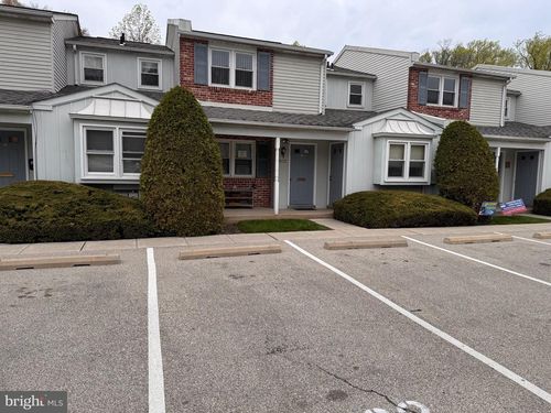 1032 Millcreek Dr, FEASTERVILLE TREVOSE, PA, 19053-7321 | Card Image