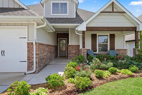16213 Villa Valeria Way, Edmond, OK, 73013-2268 | Card Image