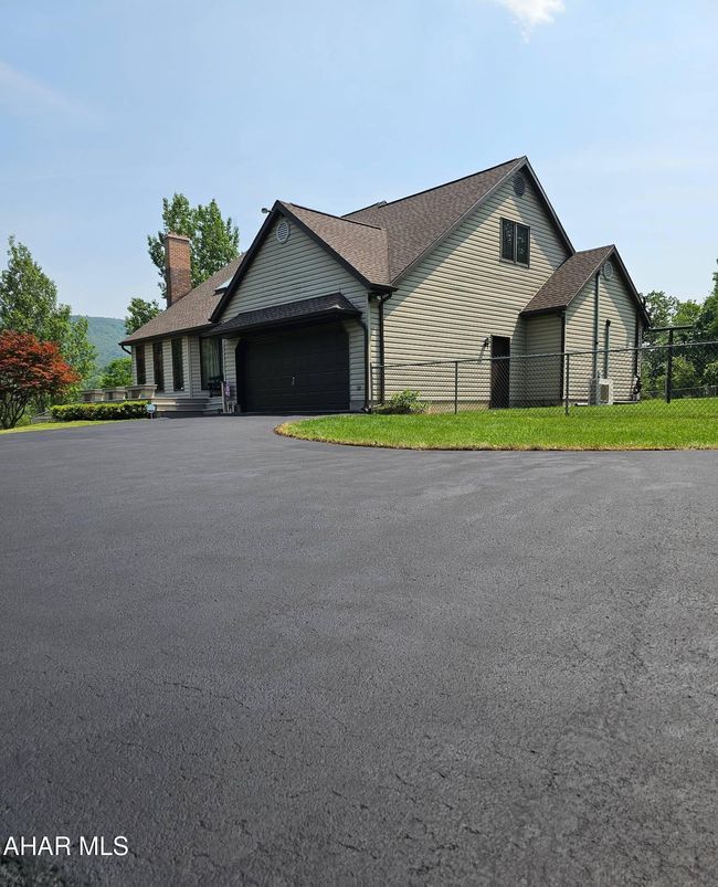 1474 Locke Mountain Rd, House other with 3 bedrooms, 3 bathrooms and null parking in HOLLIDAYSBURG PA | Image 53