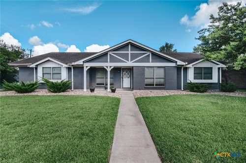 1407 Plantation Rd, Victoria, TX, 77904-2283 | Card Image