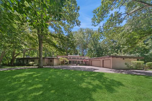 3033 Blackthorn Rd, Riverwoods, IL, 60015-3775 | Card Image