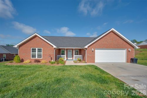 130 Central Park Cir, Spindale, NC, 28160-1575 | Card Image