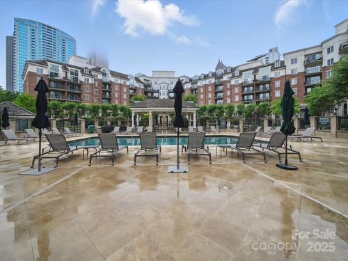 300 W 5th St, Charlotte, NC, 28202-1668 | Card Image