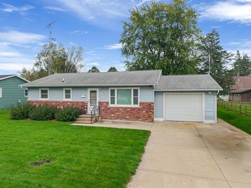 823 East Street S, Caledonia, MN, 55921 | Card Image